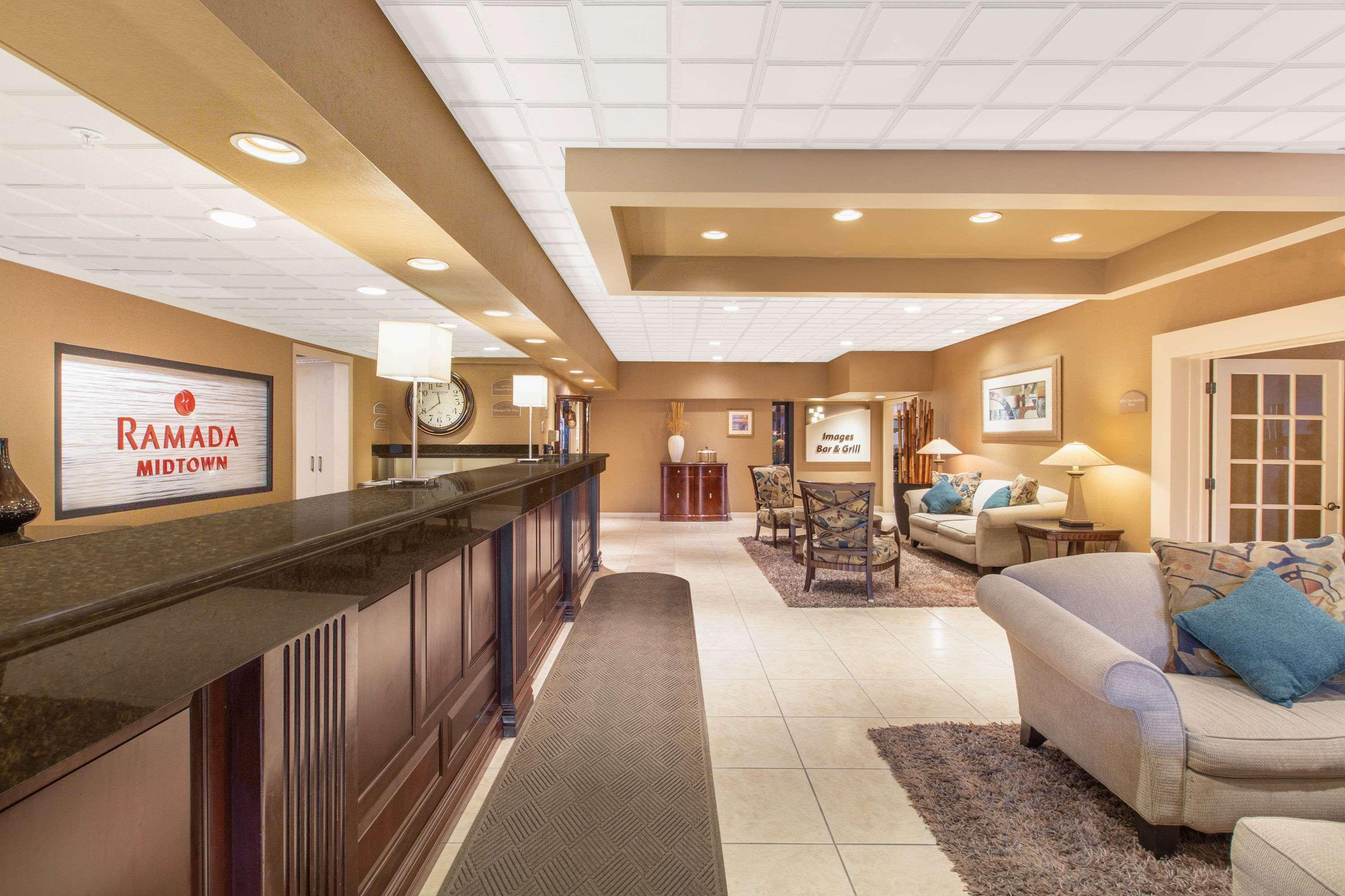 Ramada By Wyndham Midtown Grand Island Hotel Eksteriør billede